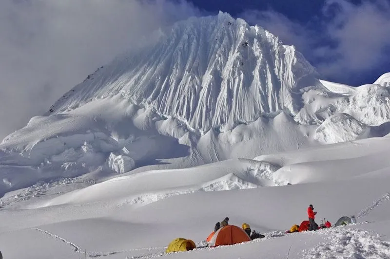 Alpamayo Climb - 6 days - Image 2