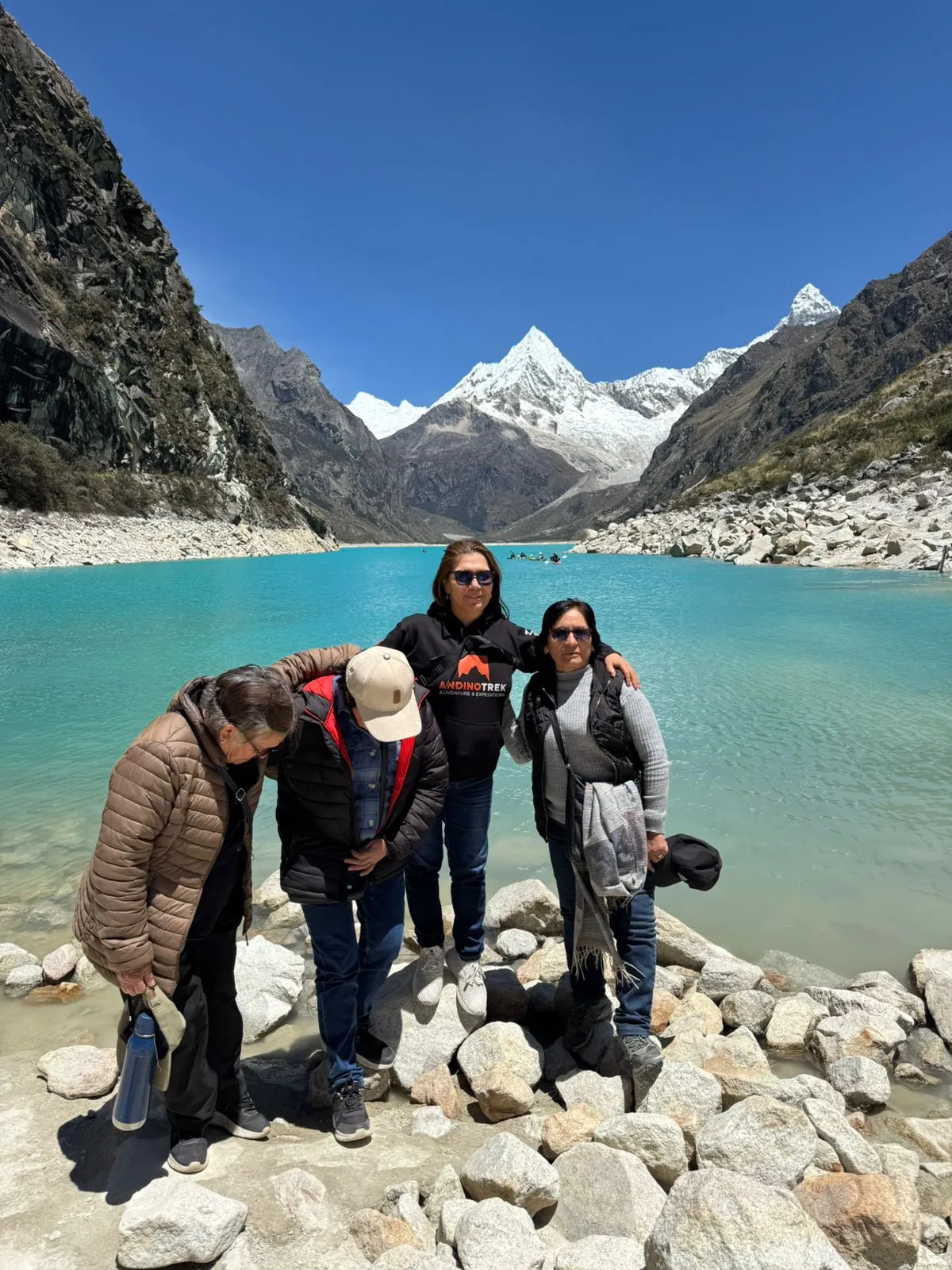 Laguna Paron Day Hike - Image 4